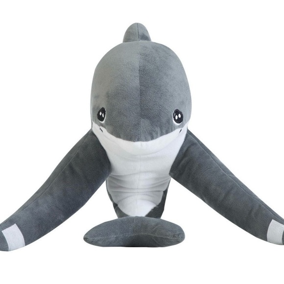 16” Shark Huggable Plush + 50” by 60” Throw Set. - Picture 8 of 9
